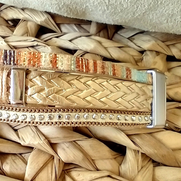 Bracelet Three strand Joined Magnet Navajo Bracelet NWOT - Picture 11 of 14